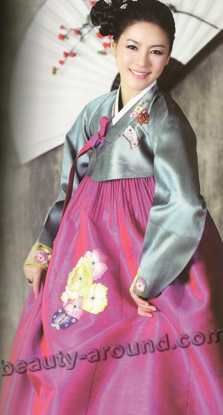 Nice Korean dress: Hanbok photo