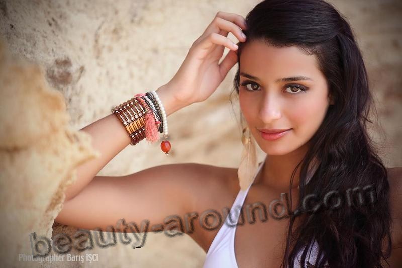 Sarah Tarchid Miss Supranational Algeria 2013