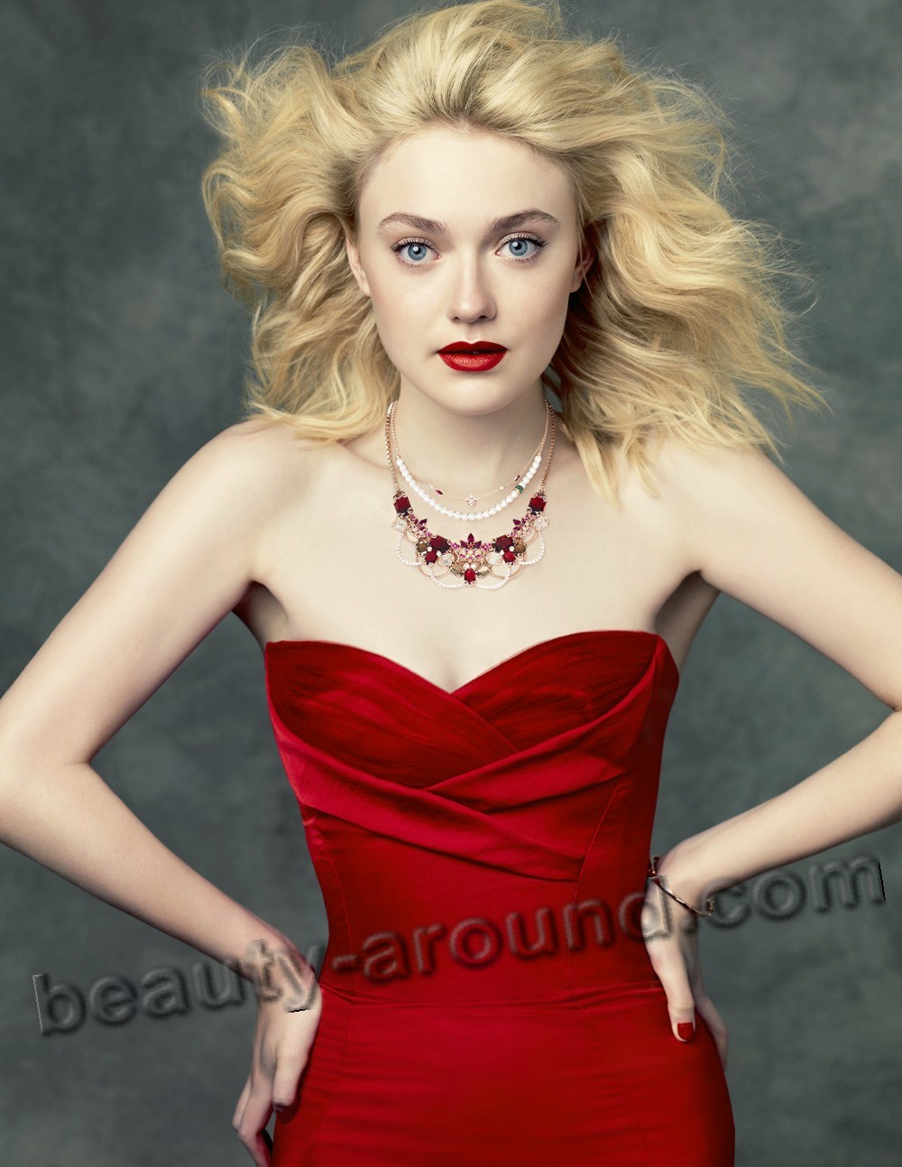 Dakota Fanning in a red dress photo