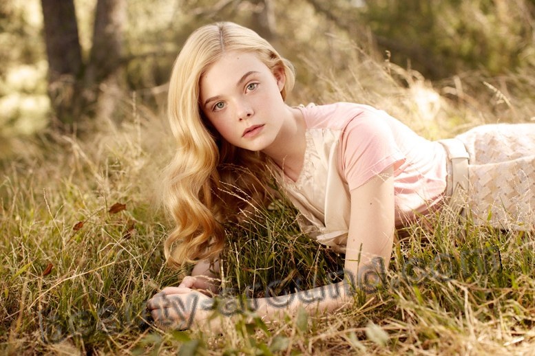 Young Elle Fanning Photo