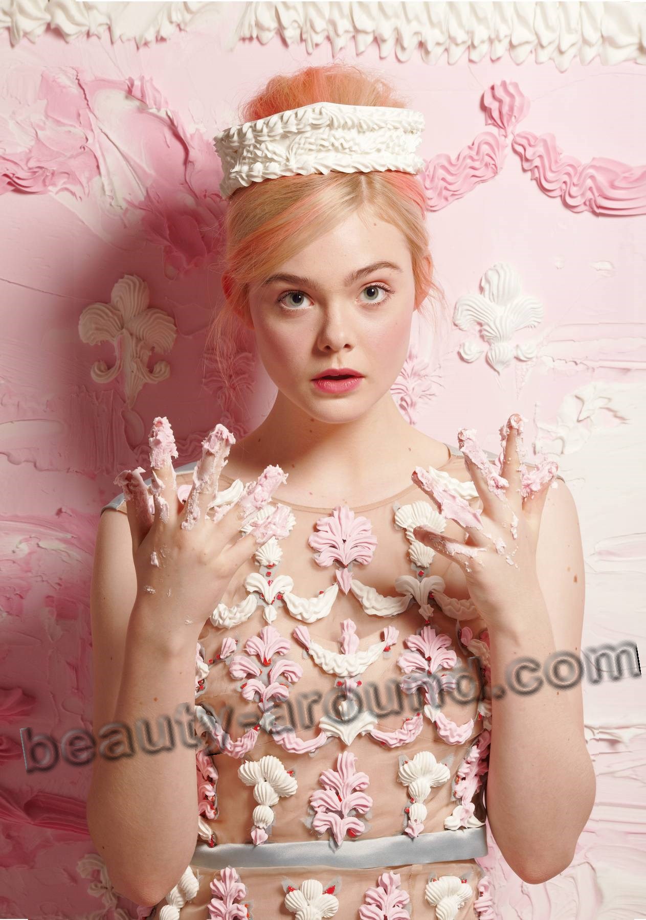 Elle Fanning with sweet cream photo