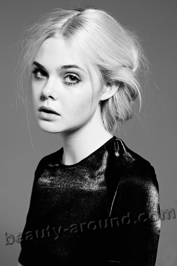 Elle Fanning black-and-white photo