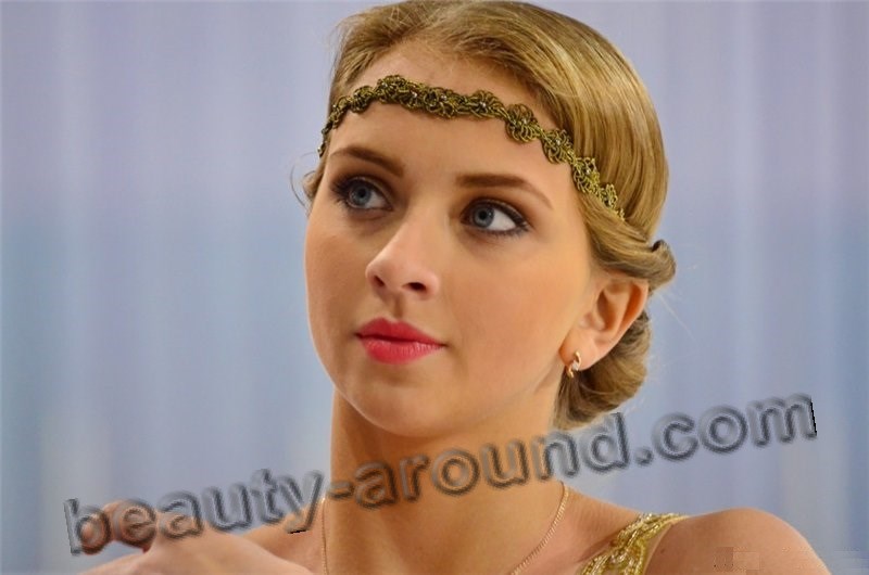 Victoria Sinitsyna is a Russian figure skater photos