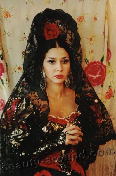 Lyalya (Olga)  Jemchujchnaya most beautiful gypsy photos
