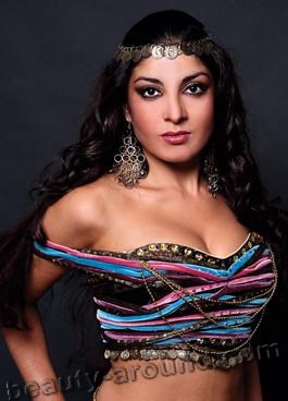 Diana Savelieva Russian singer, performer of Gypsy photo