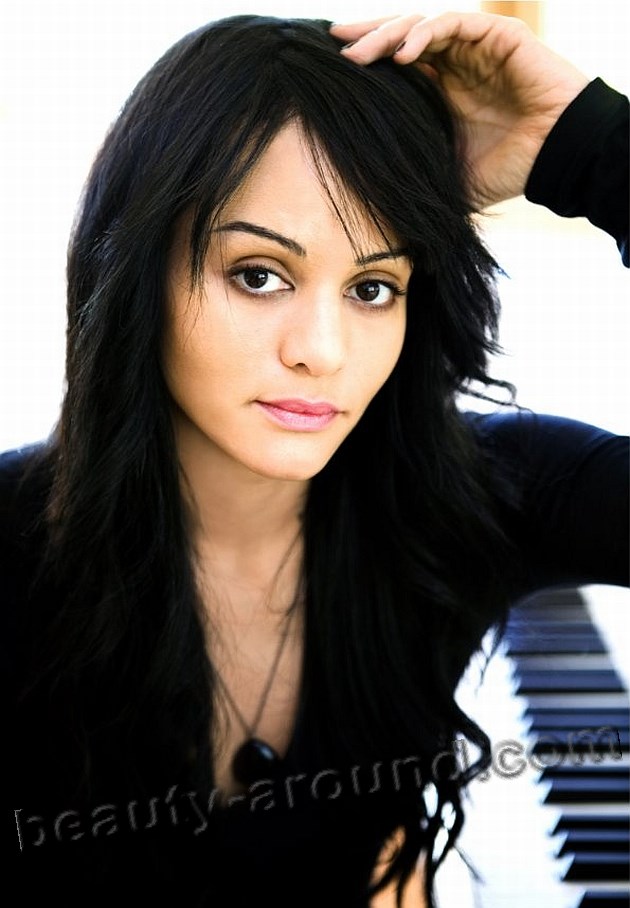 Beautiful bahamian women, Persia White American actress and musician