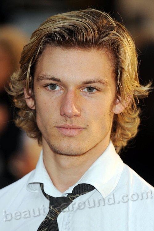  - 13Alex_Pettyfer_Picture