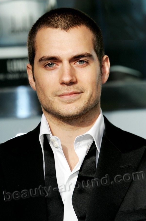 Henry William Dalgliesh Cavill most beautiful Hollywood actor photos