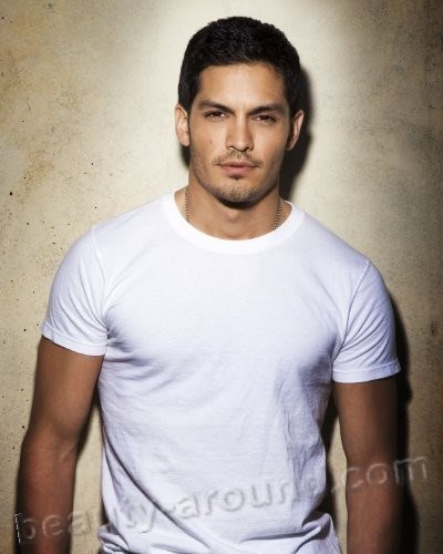 Nicholas Gonzalez  beautiful American actor