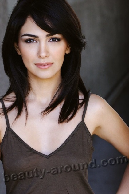 Nazanin Boniadi Iranian-British actress photos