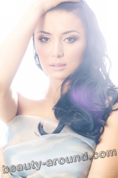 Madina Sadvakasova Kazakh female pop singer photo