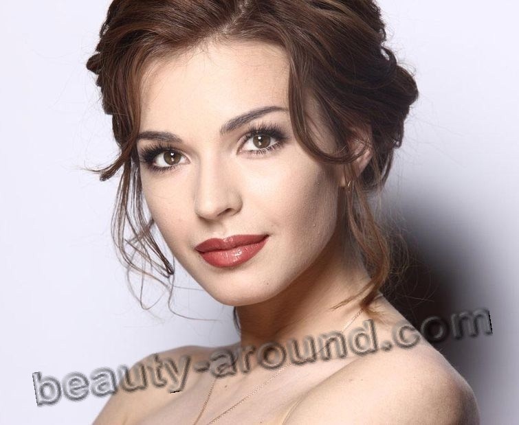 Top-10 Beautiful Lithuanian Women. Photo Gallery