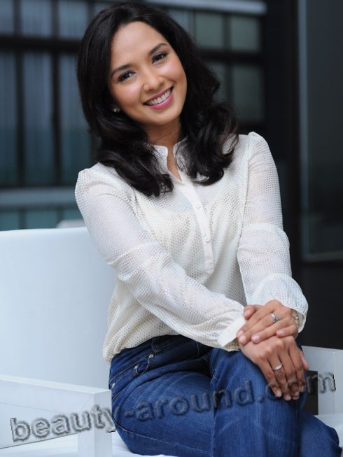 Beautiful Malaysian women. Vanidah Imran best Malaysian actress photo