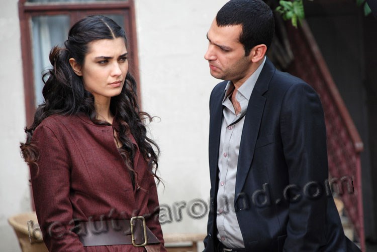 Murat Yildirim and Tuba Buyukustun photo together