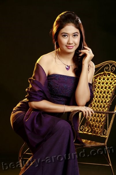  Thinzar Wint Kyaw красивая мьянмарка фото