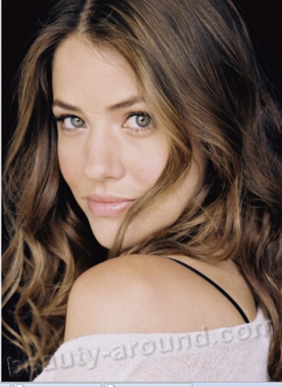 Beautiful Argentinian women Julie Gonzalo