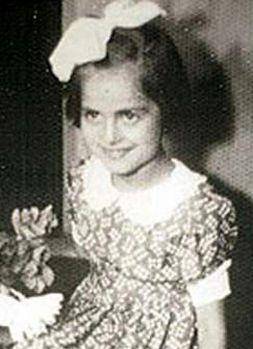 Turkan Soray in childhood photo