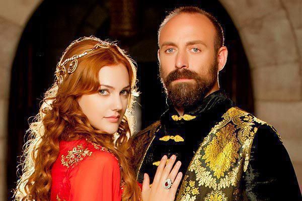 Halit Ergenc and Meriem Uzerli in the series Magnificent Century