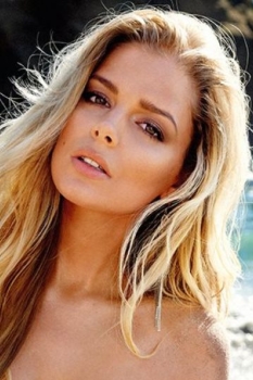 Danielle Knudson Model