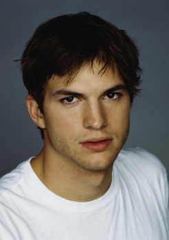 Ashton Kutcher photo