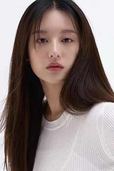Kim Ji-won photo