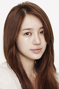 Yoon Eun-hye photo