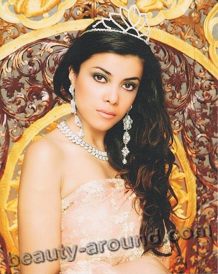 Zallascht Sadat Afghan model Miss Globe 2012 photo