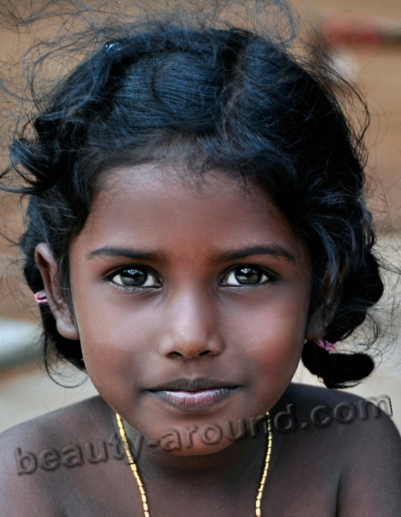 красивая Индийская девочка фото