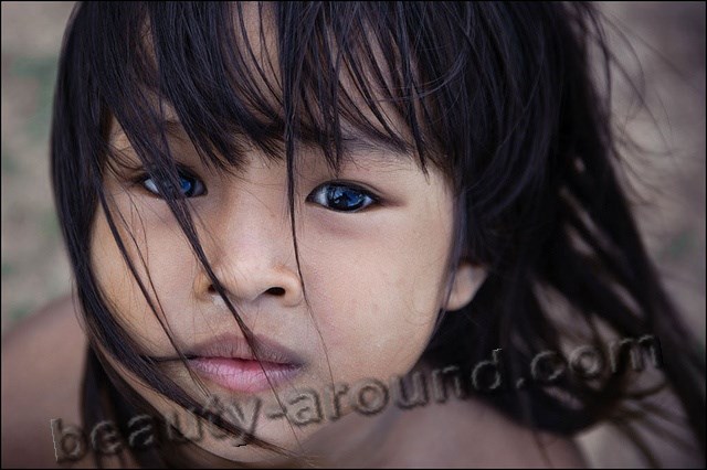 Beautiful Cambodian girl photo