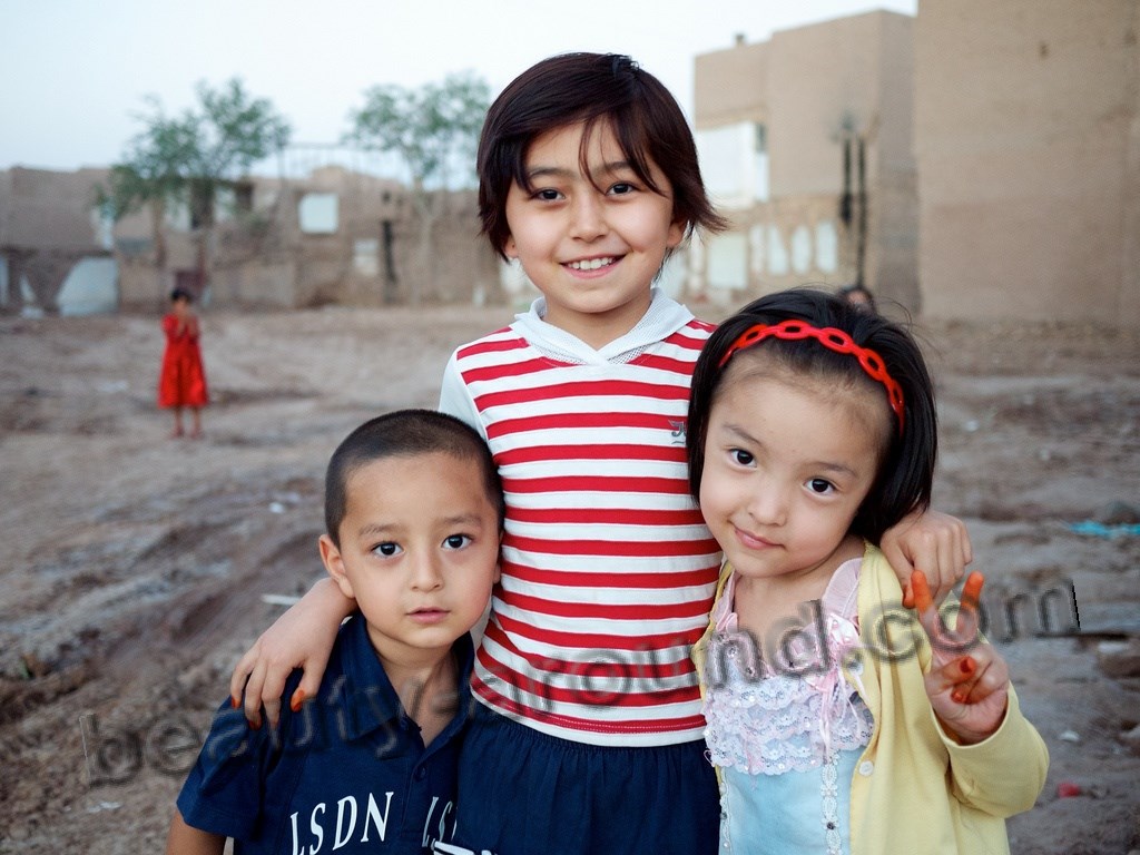 Uighur children photo