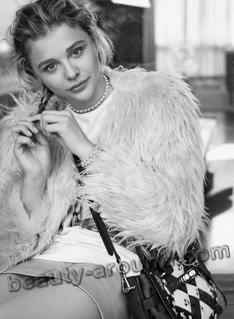 Chloe Grace Moretz black-and-white photo