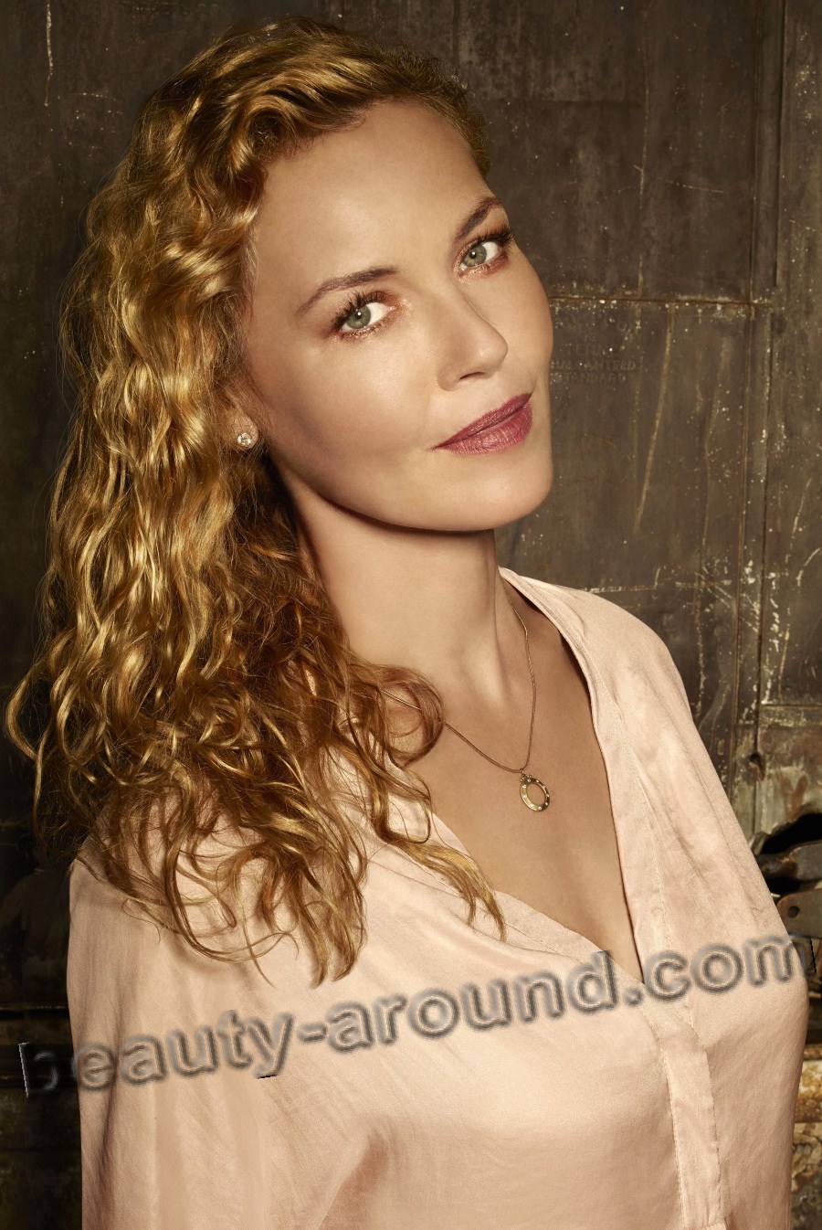 Connie Nielsen most beautiful Danish actress photo