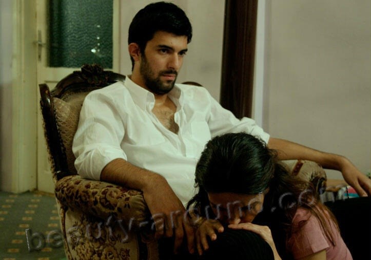 Kader photo with Engin Akyurek