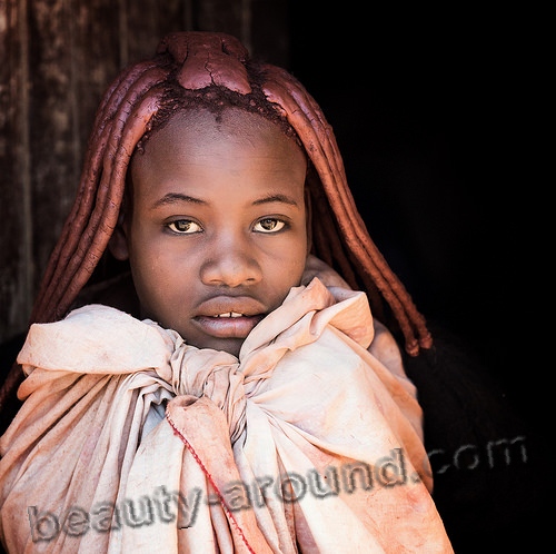  Young girls of the Himba tribe