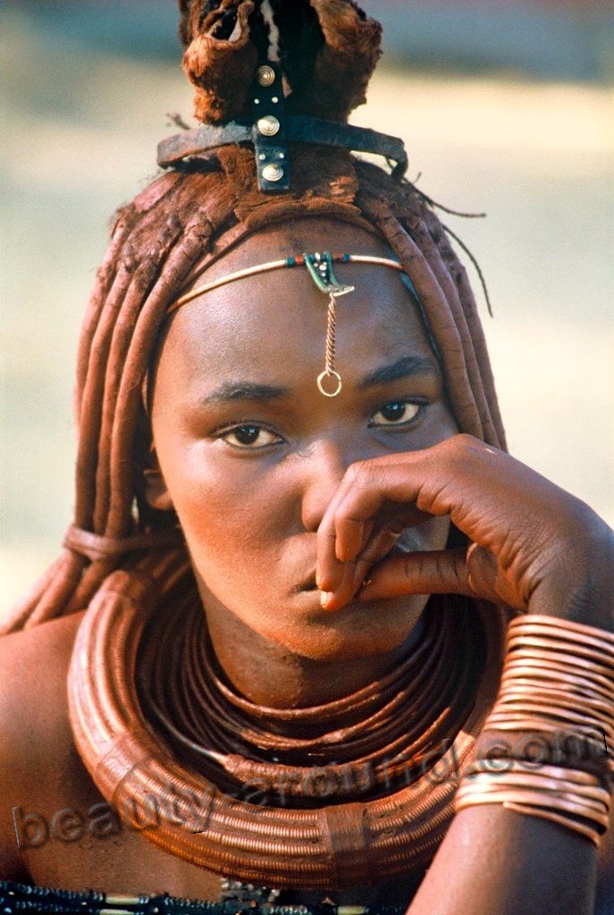 portraits of Himba women picture
