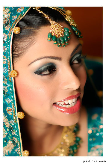 Jewelry and makeup of Indian women