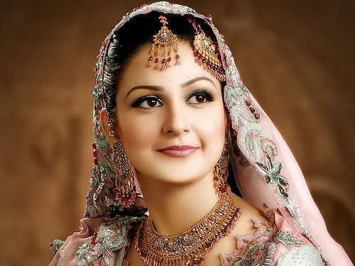 Jewelry and makeup of Indian women