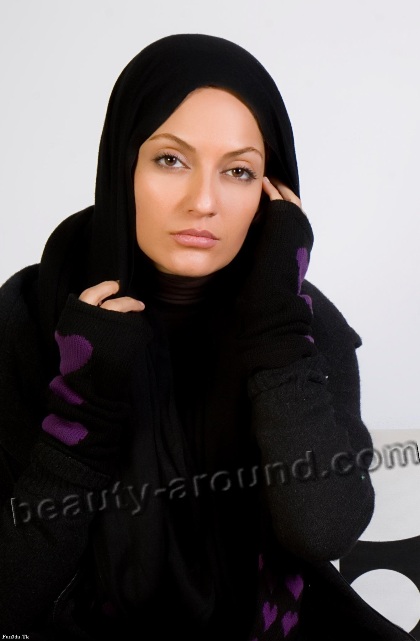 Beautiful Persian Girls Mahnaz Afshar Jadid in hijab photo