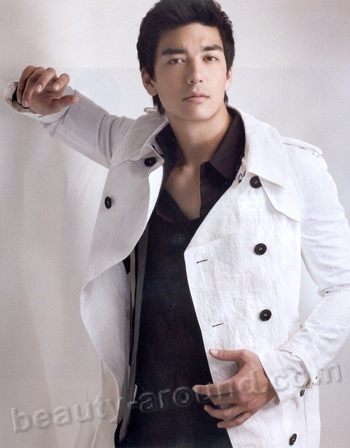 Dennis Oh actor and model in South Korea photo
