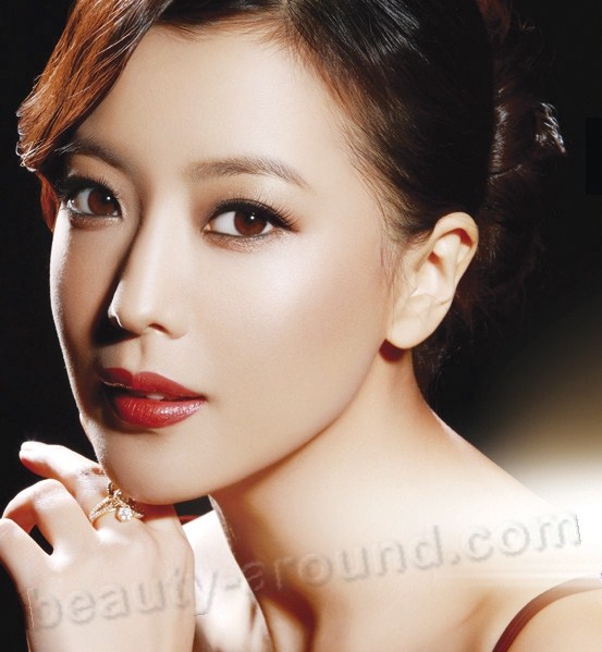Kim Hee Seon Top 100 Most Beautiful Korean Women list