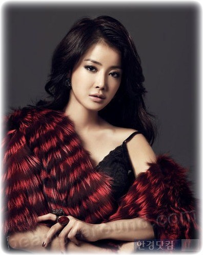 Lee Si Young Most Popular Korean Actresses photos