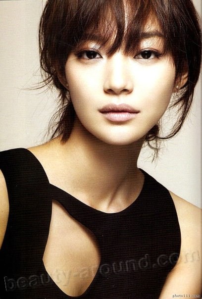 Shin Min Ah The most beautiful Korean singers photo