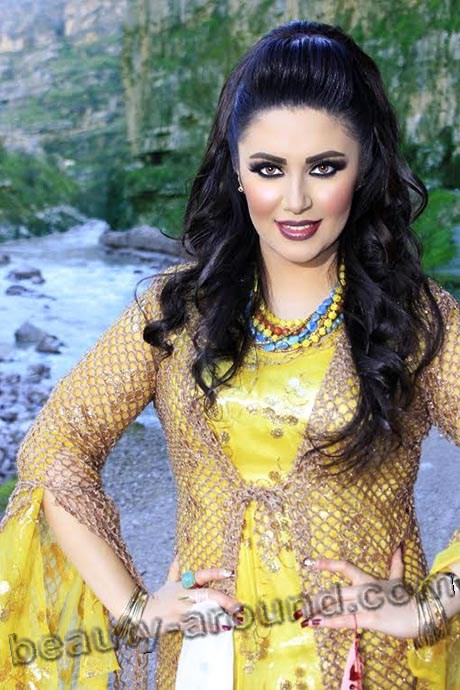 Nazdar Ciziri beautiful Kurdish TV host photo