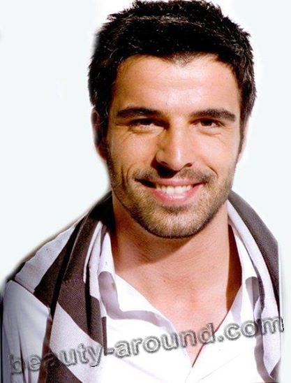 Mehmet Akif Alakurt улыбка фото