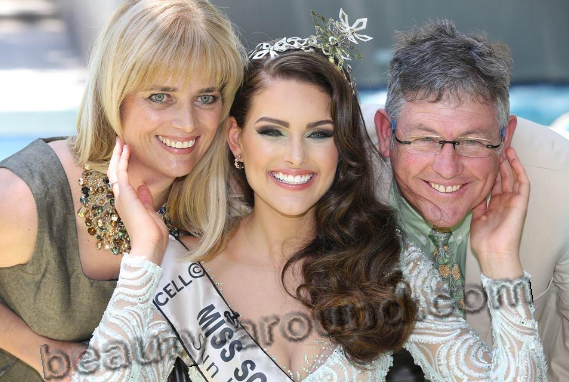 Winner of the Miss World 2014 Rolene Strauss with his parents