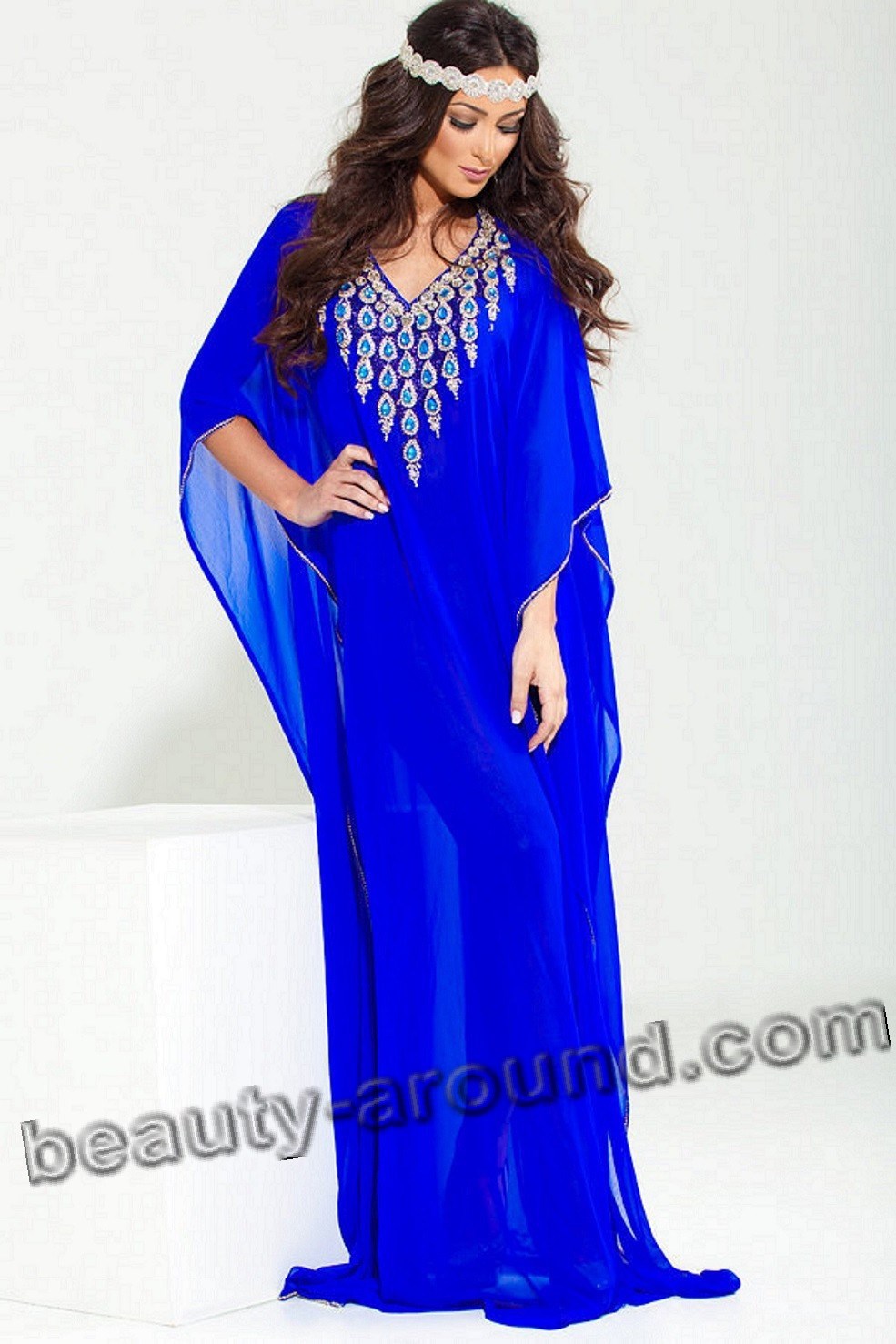 Muslim dress abaya photo