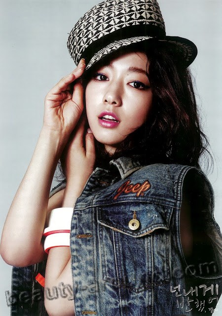 Park Shin Hye в шляпе фото