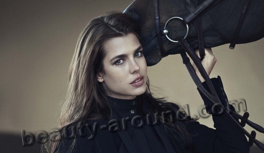 Принцесса Монако Шарлотт Казираги фото с лошадью