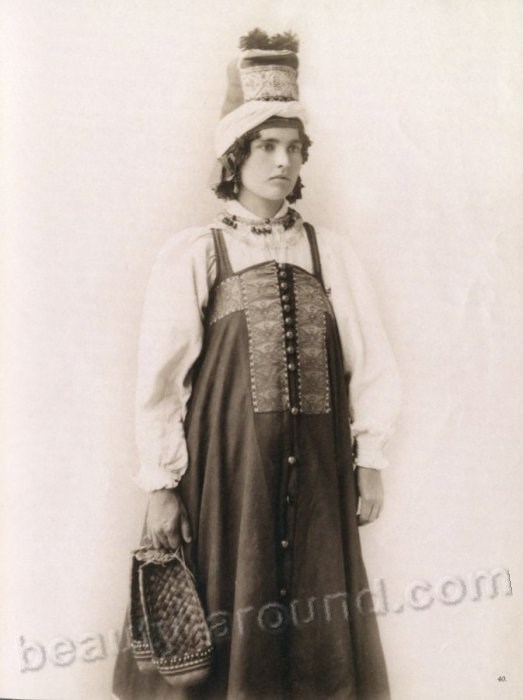 Russian woman of the early 20th century photo