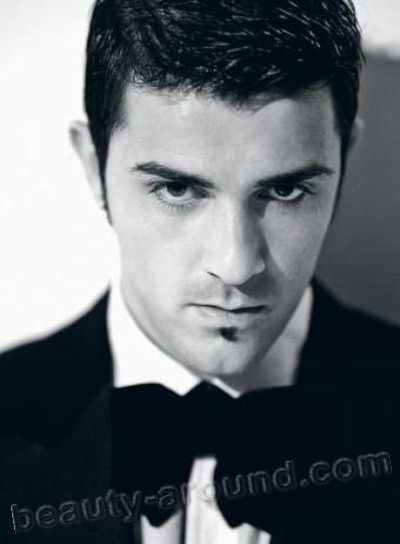 Handsome Male Athletes David Villa